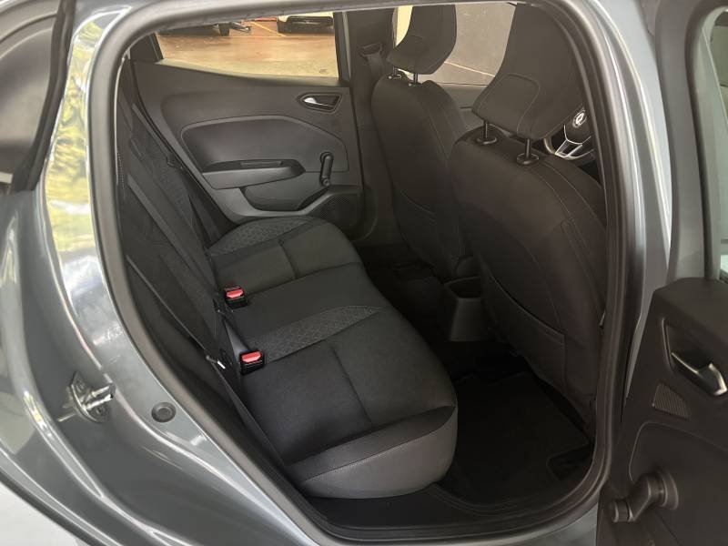 Renault Clio - Photo 27