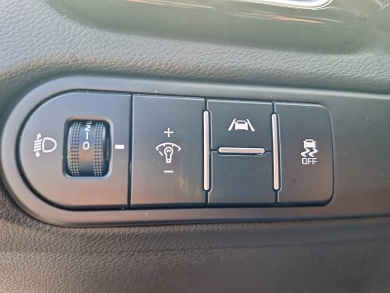 Kia CEED - Photo 32