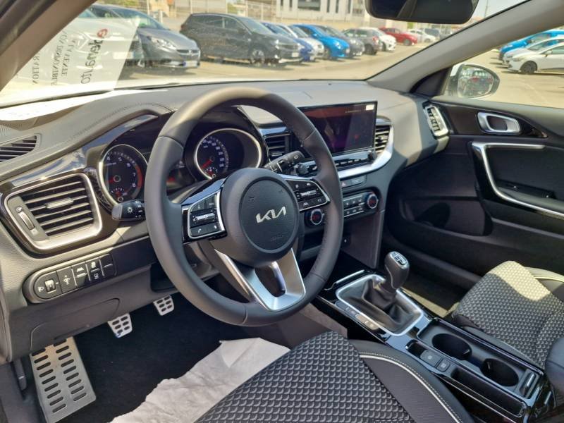 Kia Xceed - Photo 11