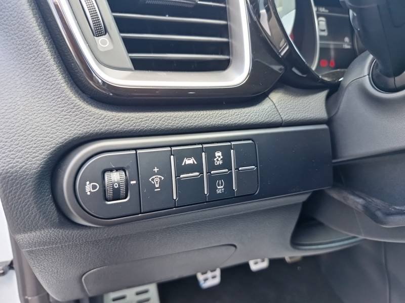 Kia Xceed - Photo 31