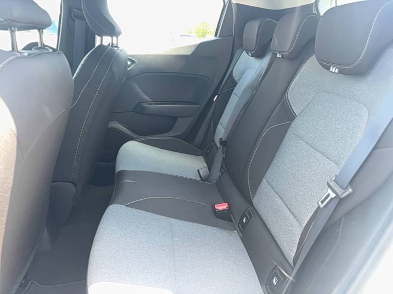 Renault Clio - Photo 18