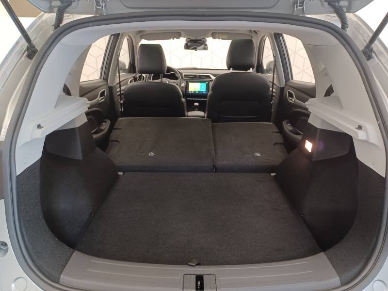 MG ZS - Photo 18