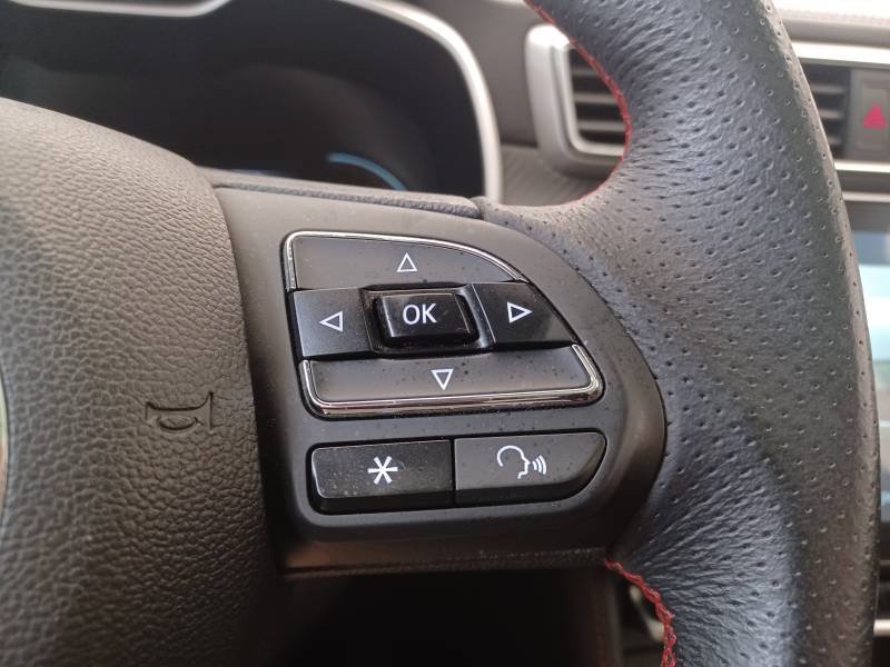 MG ZS - Photo 25