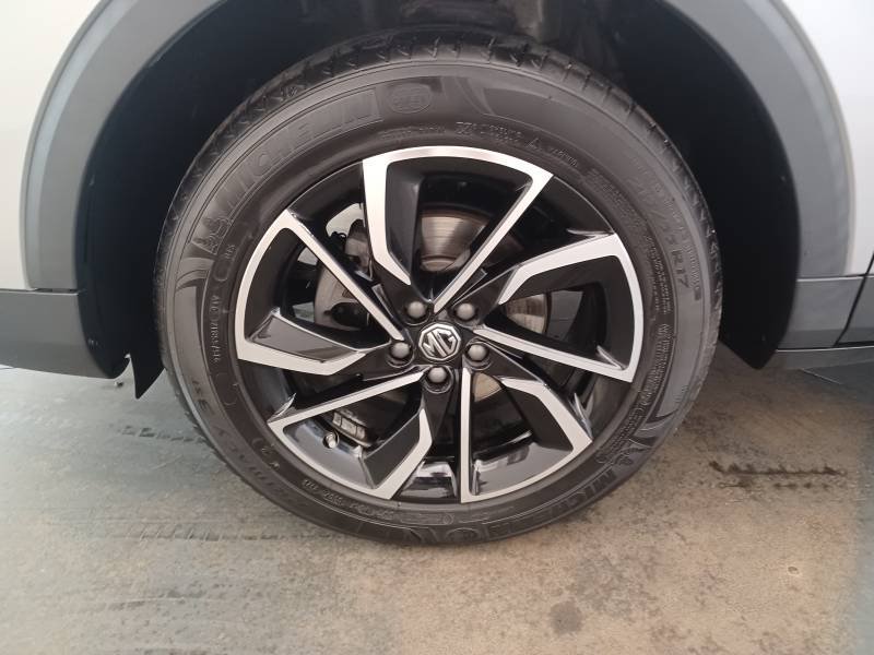 MG ZS - Photo 7