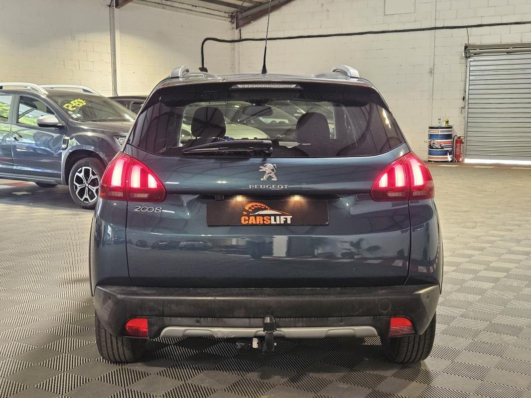 Peugeot 2008 - Photo 6