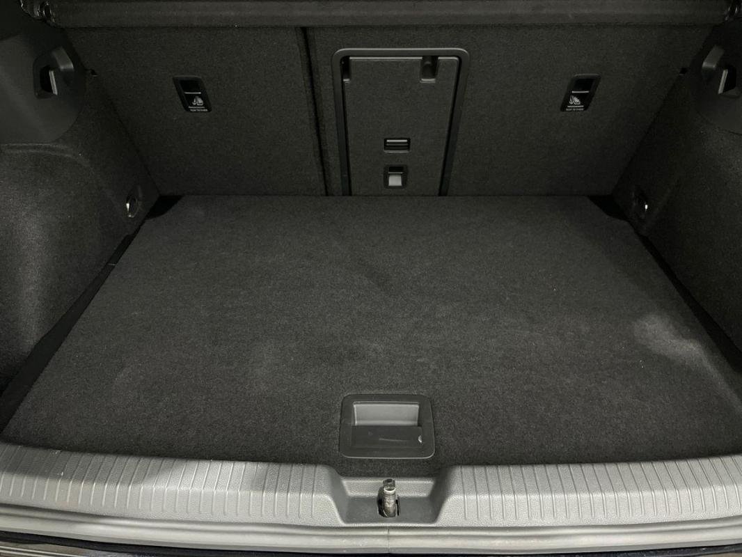 Volkswagen Golf - Photo 31