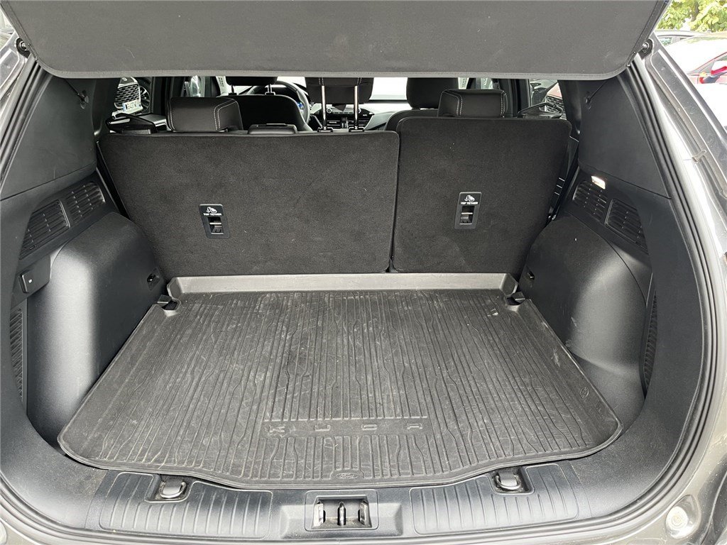 Ford Kuga - Photo 10