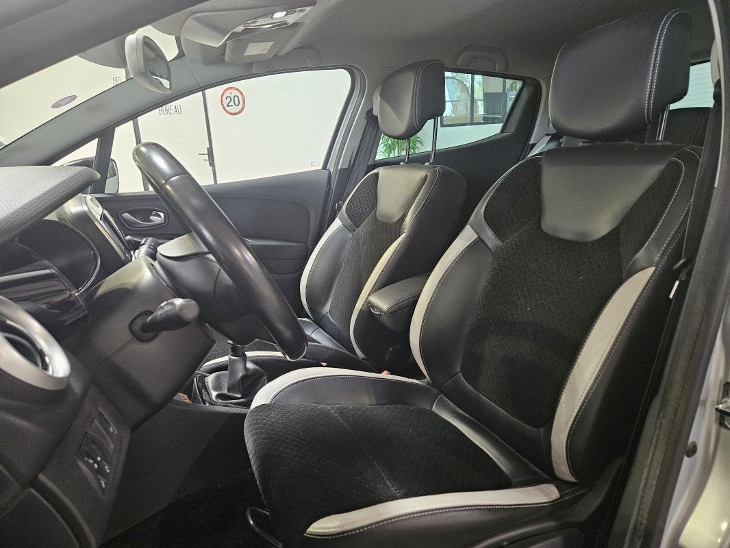 Renault Clio - Photo 11