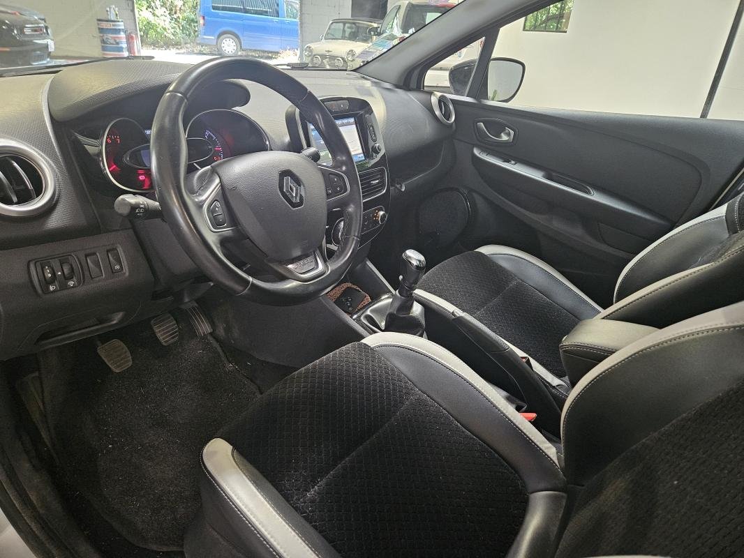 Renault Clio - Photo 12