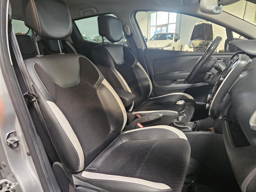 Renault Clio - Photo 14