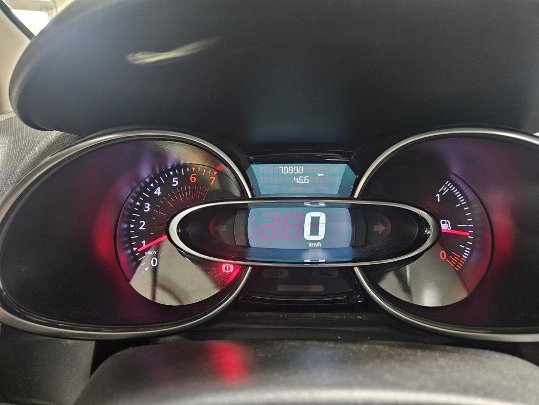 Renault Clio - Photo 18