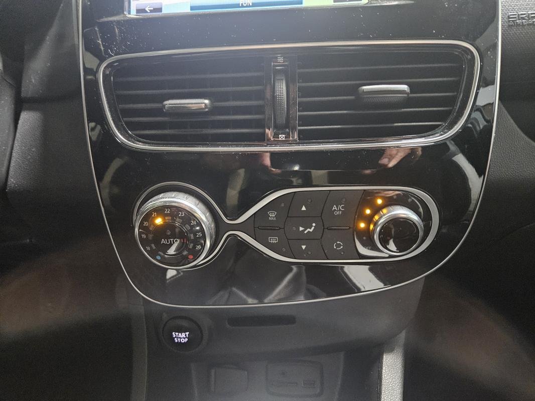 Renault Clio - Photo 22