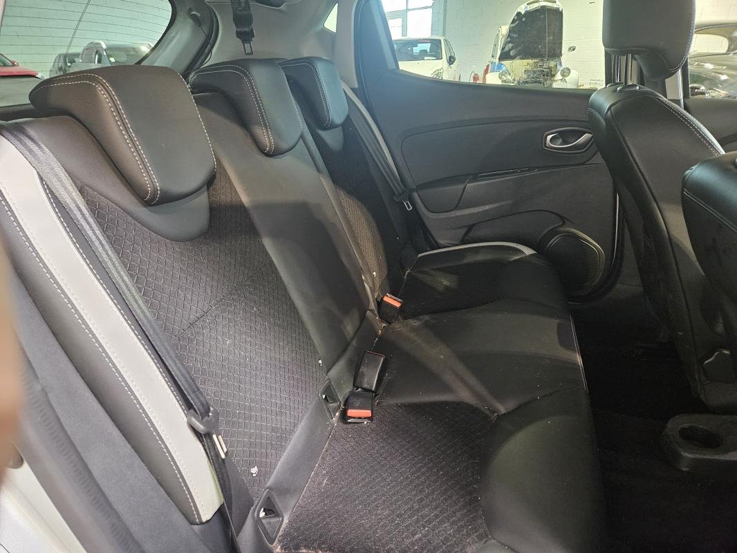 Renault Clio - Photo 23