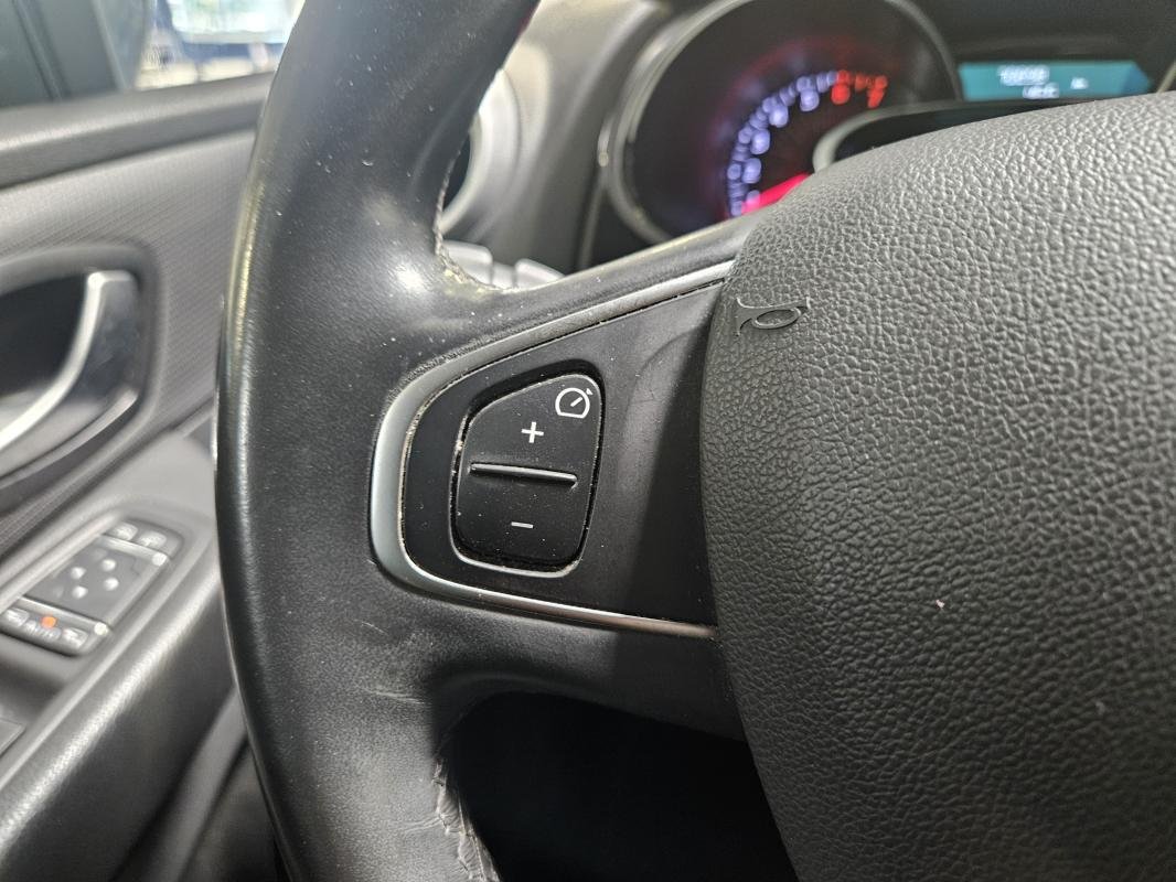 Renault Clio - Photo 25