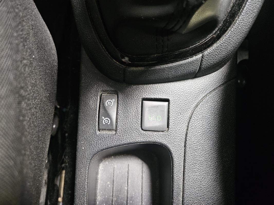 Renault Clio - Photo 27