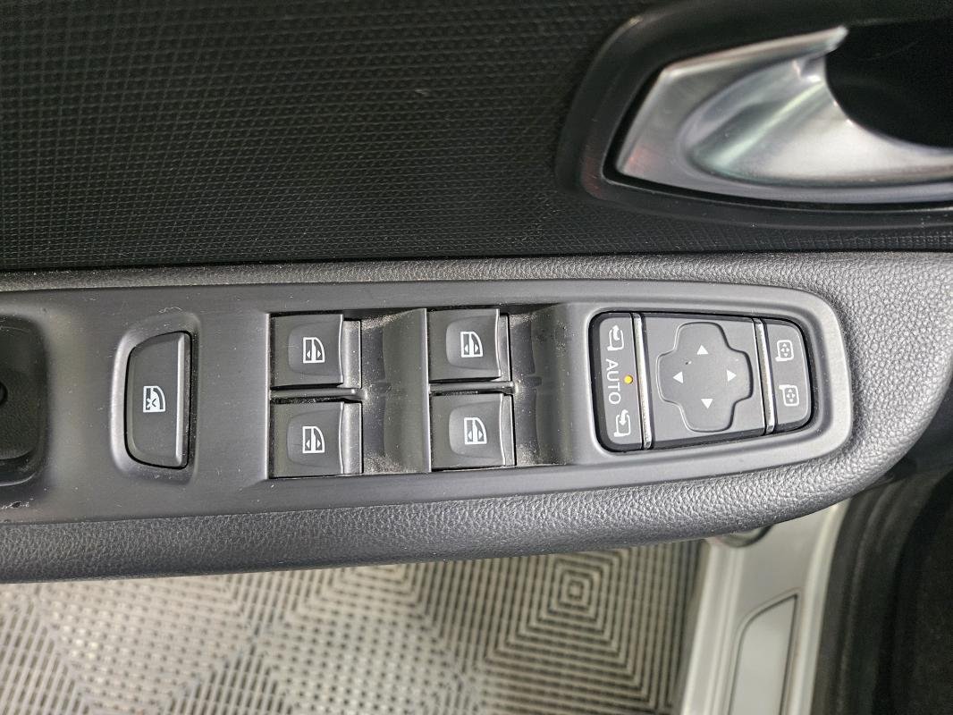 Renault Clio - Photo 10