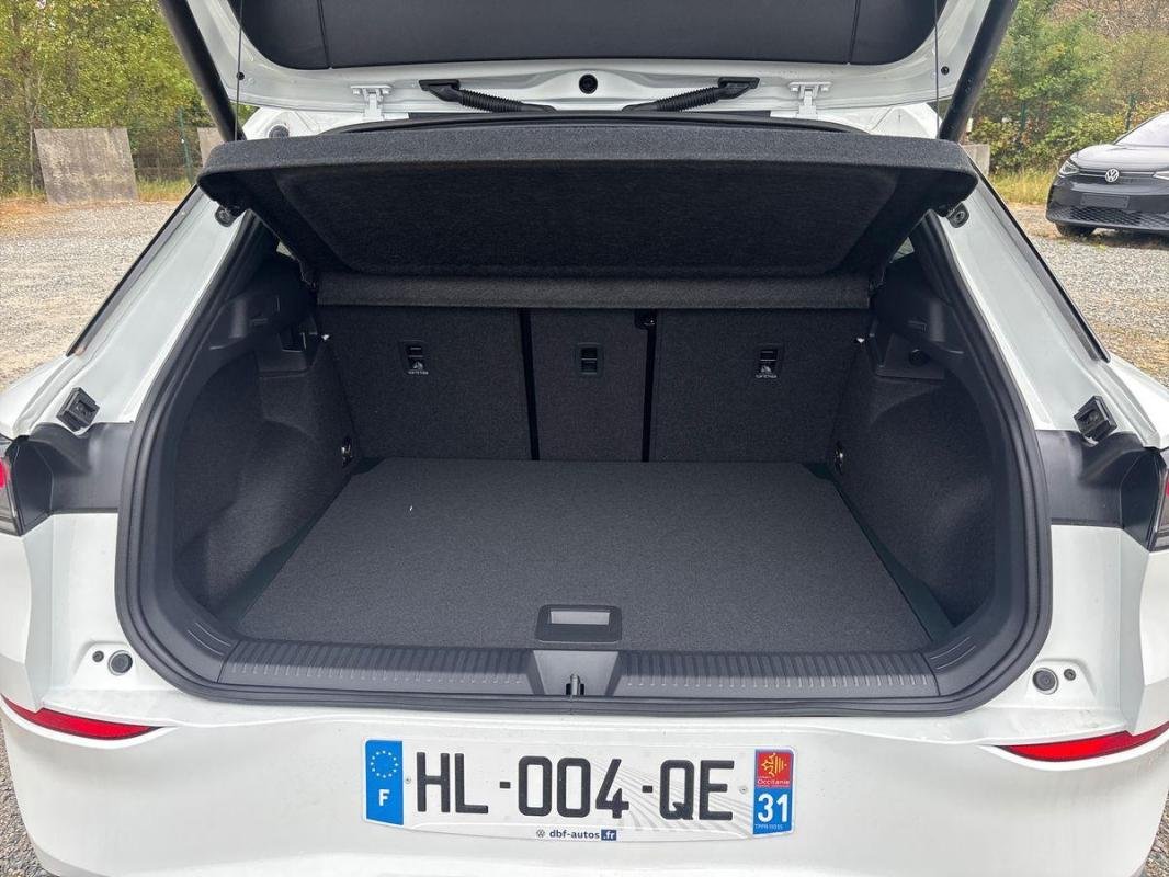 Volkswagen T-Roc - Photo 31