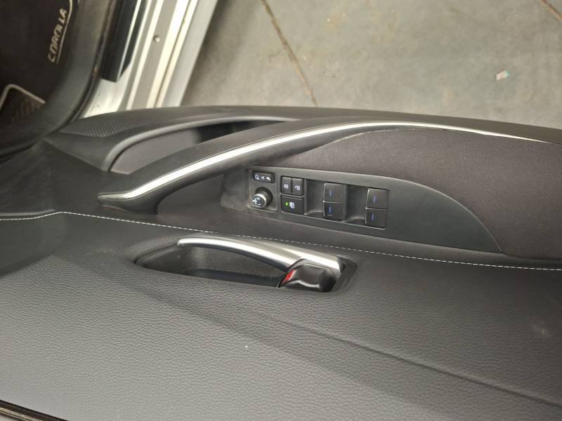 Toyota Corolla - Photo 15