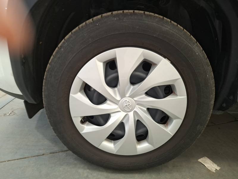 Toyota Yaris - Photo 9