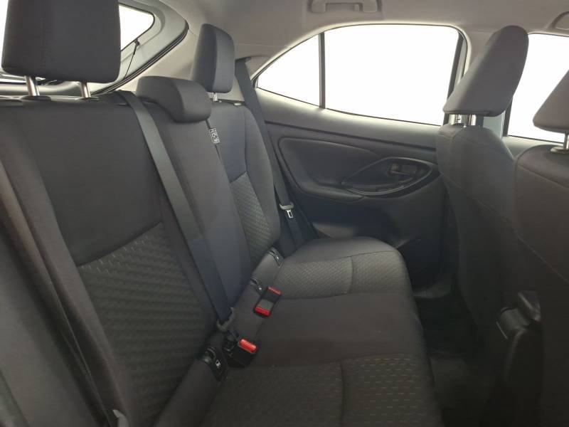 Toyota Yaris - Photo 13
