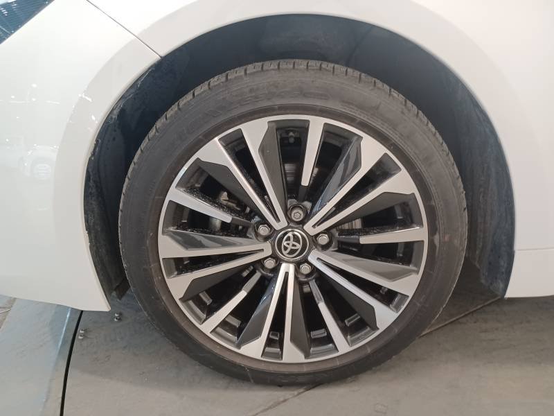 Toyota Corolla - Photo 9