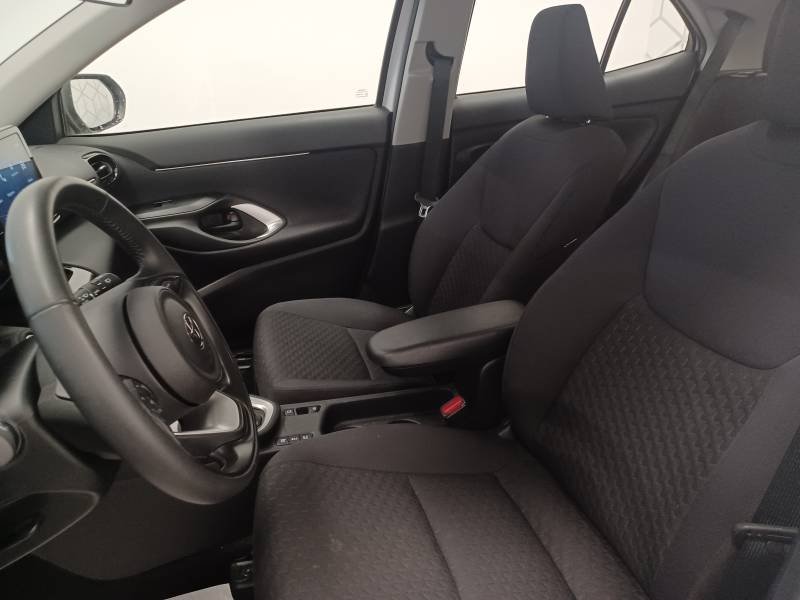 Toyota Yaris - Photo 10