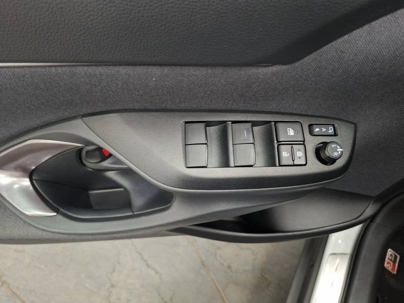 Toyota Yaris - Photo 18