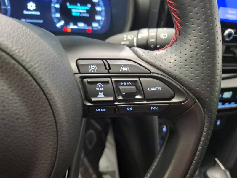 Toyota Yaris - Photo 24