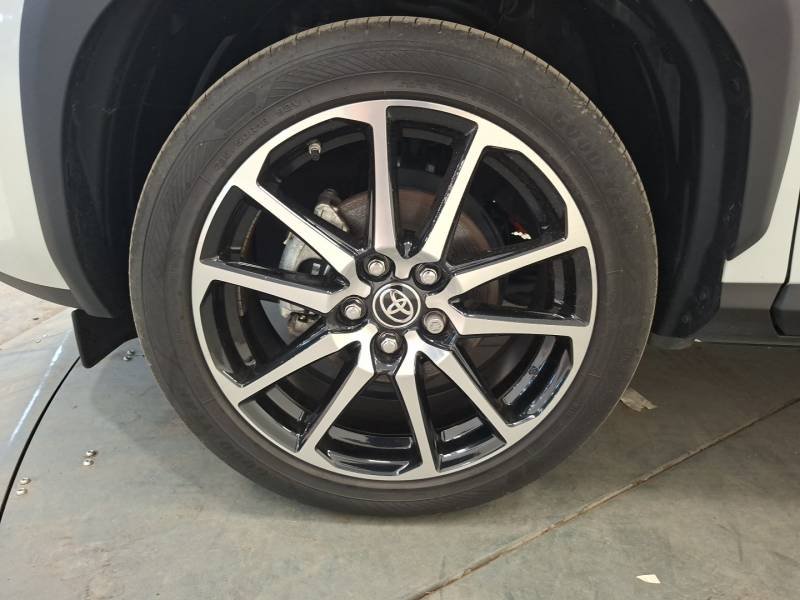 Toyota Yaris - Photo 9