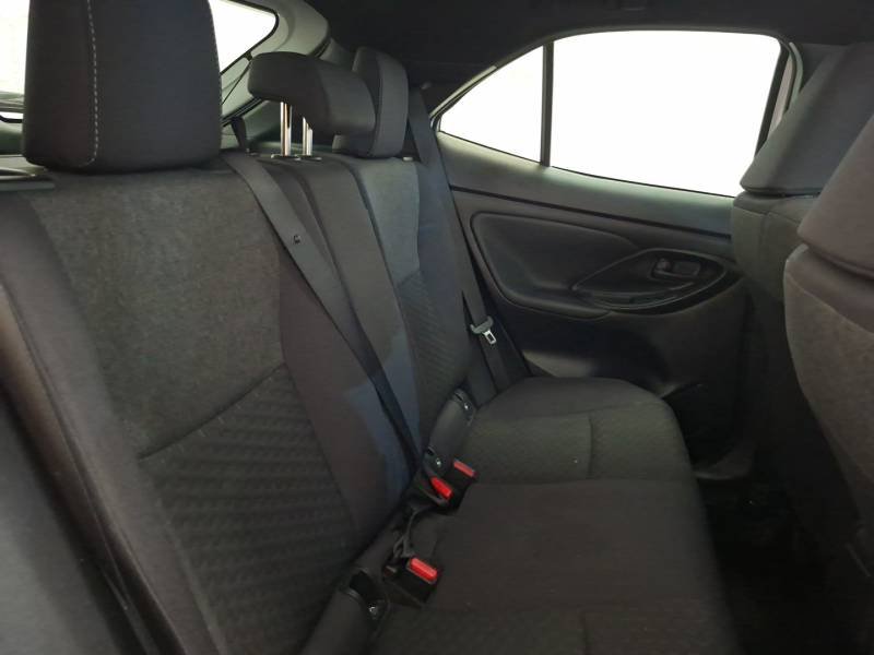 Toyota Yaris - Photo 13
