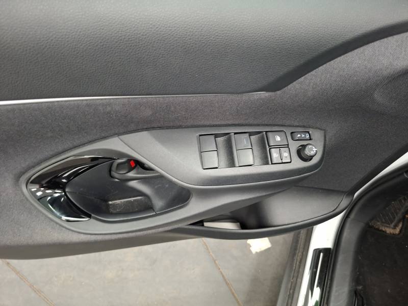 Toyota Yaris - Photo 18