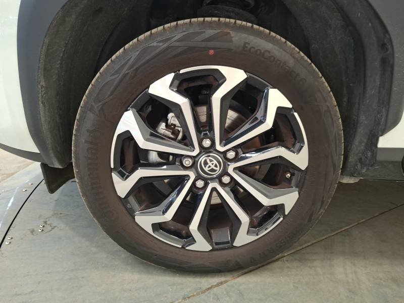 Toyota Yaris - Photo 9