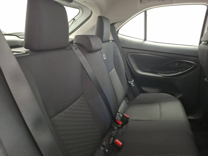 Toyota Yaris - Photo 13
