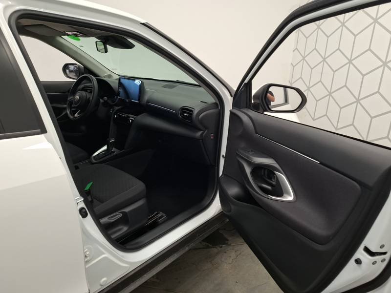 Toyota Yaris - Photo 12
