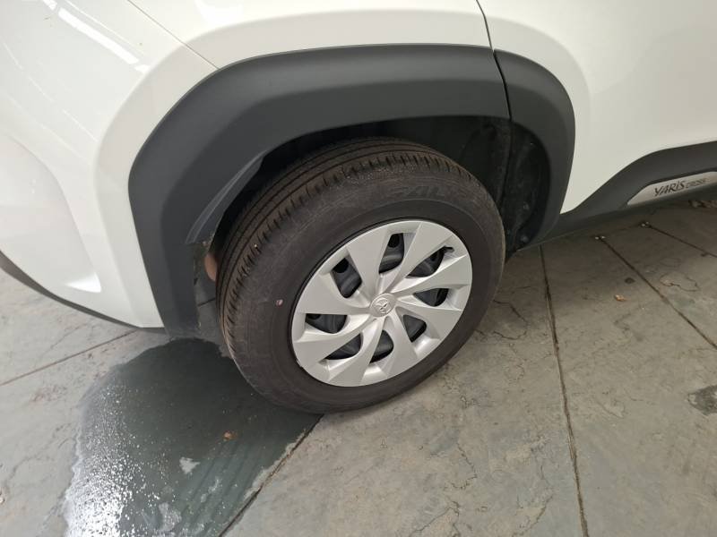 Toyota Yaris - Photo 17