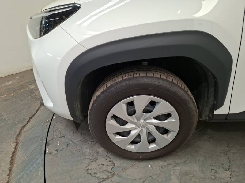 Toyota Yaris - Photo 9