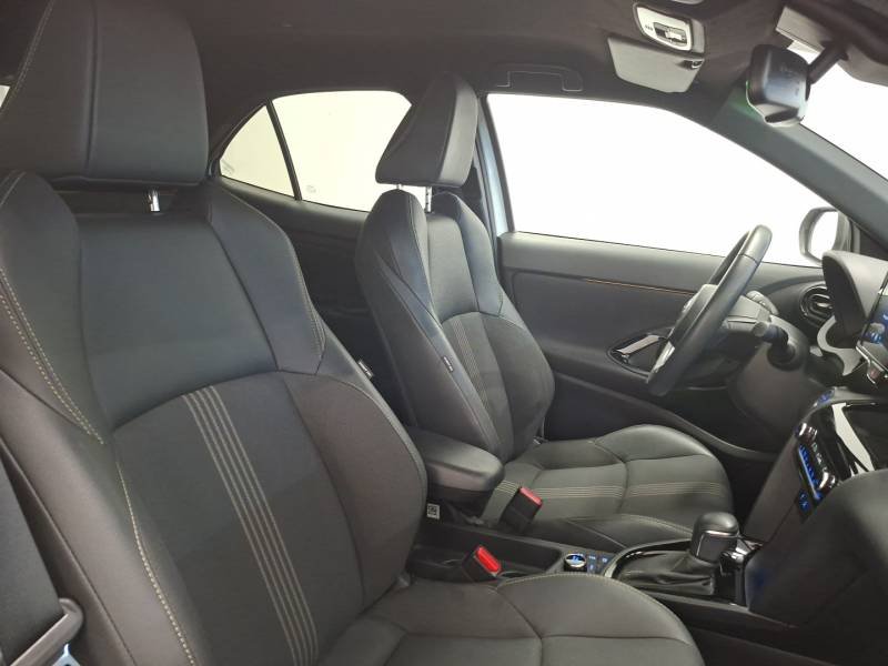 Toyota Yaris - Photo 12