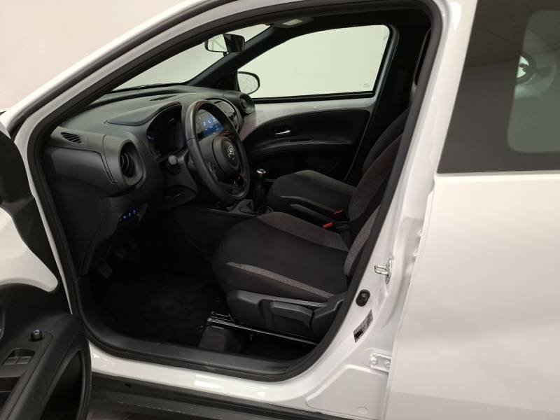 Toyota aygo x - Photo 10