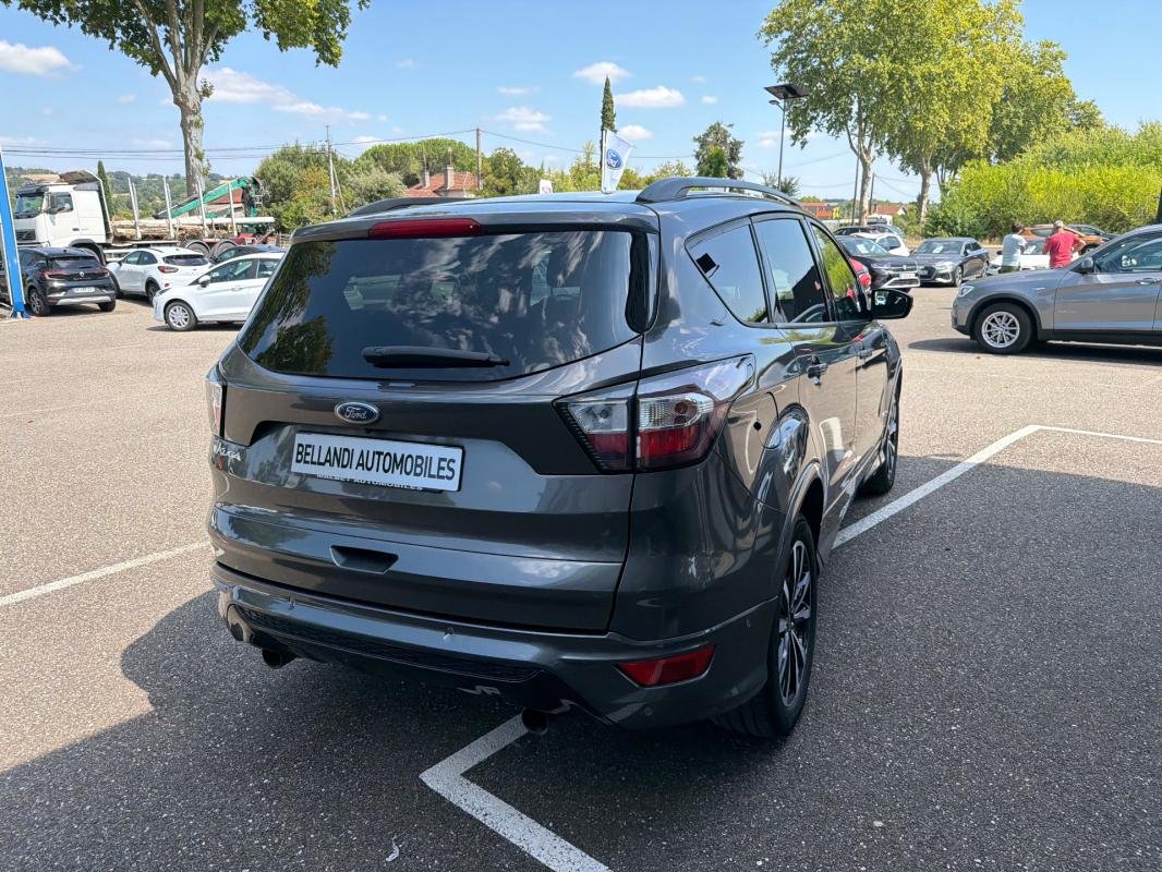 Ford Kuga - Photo 8