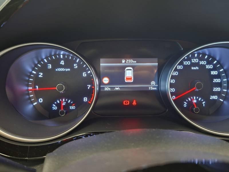 Kia CEED - Photo 23
