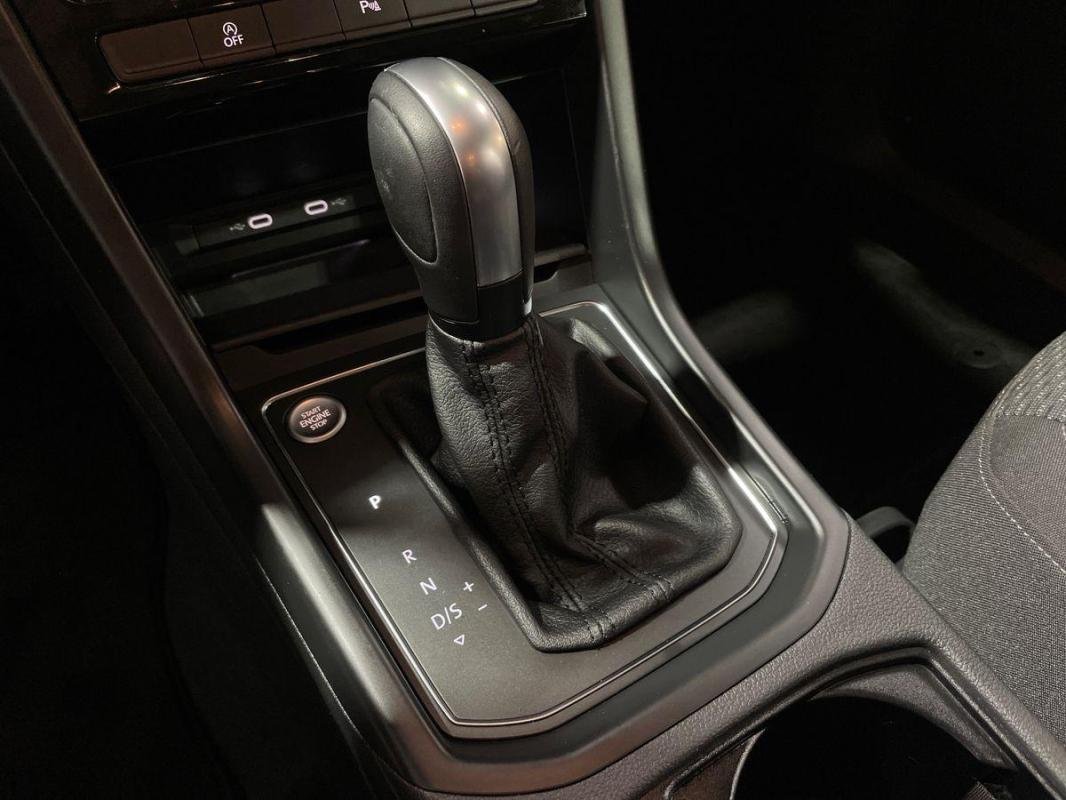 Volkswagen Touran - Photo 11
