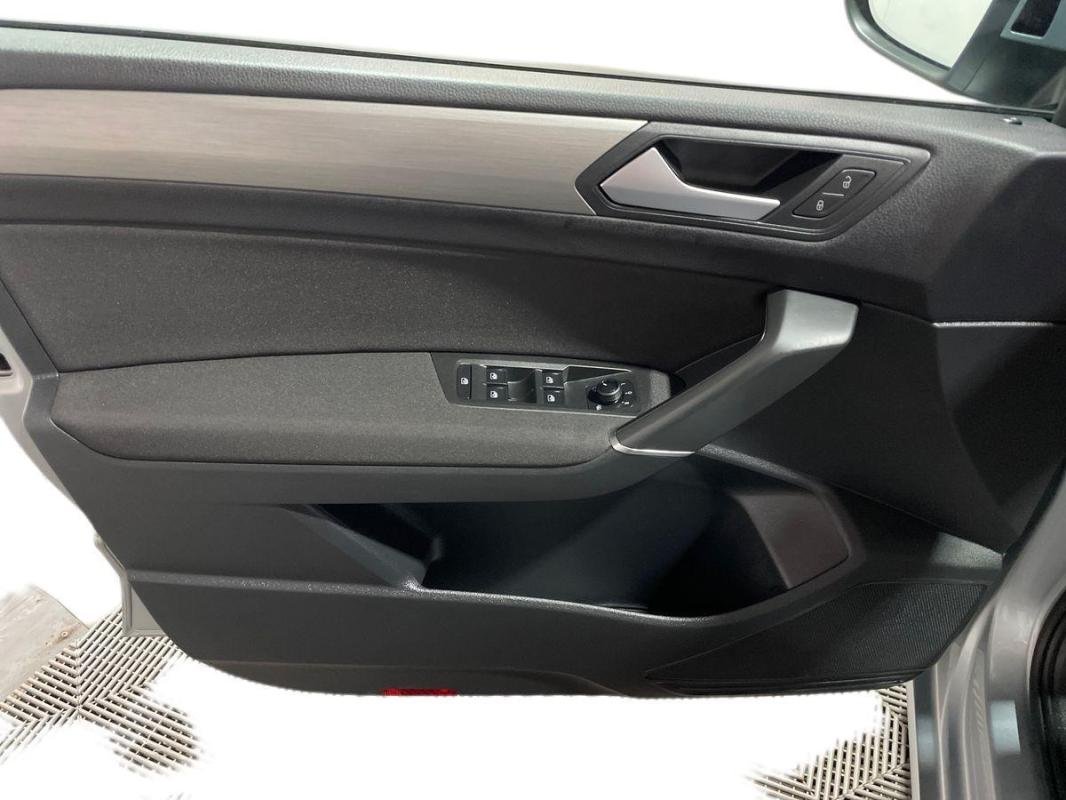 Volkswagen Touran - Photo 15