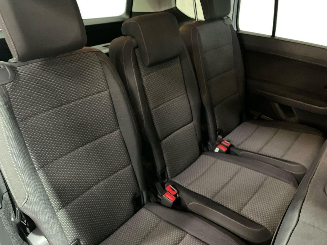 Volkswagen Touran - Photo 23