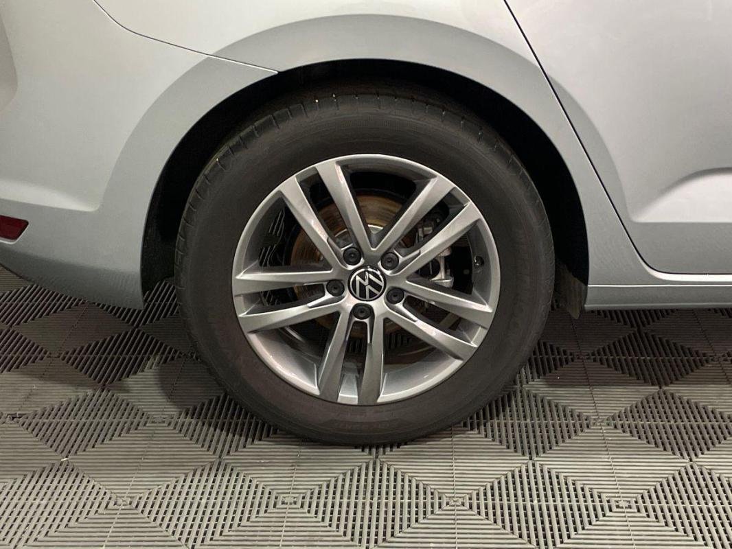 Volkswagen Touran - Photo 28