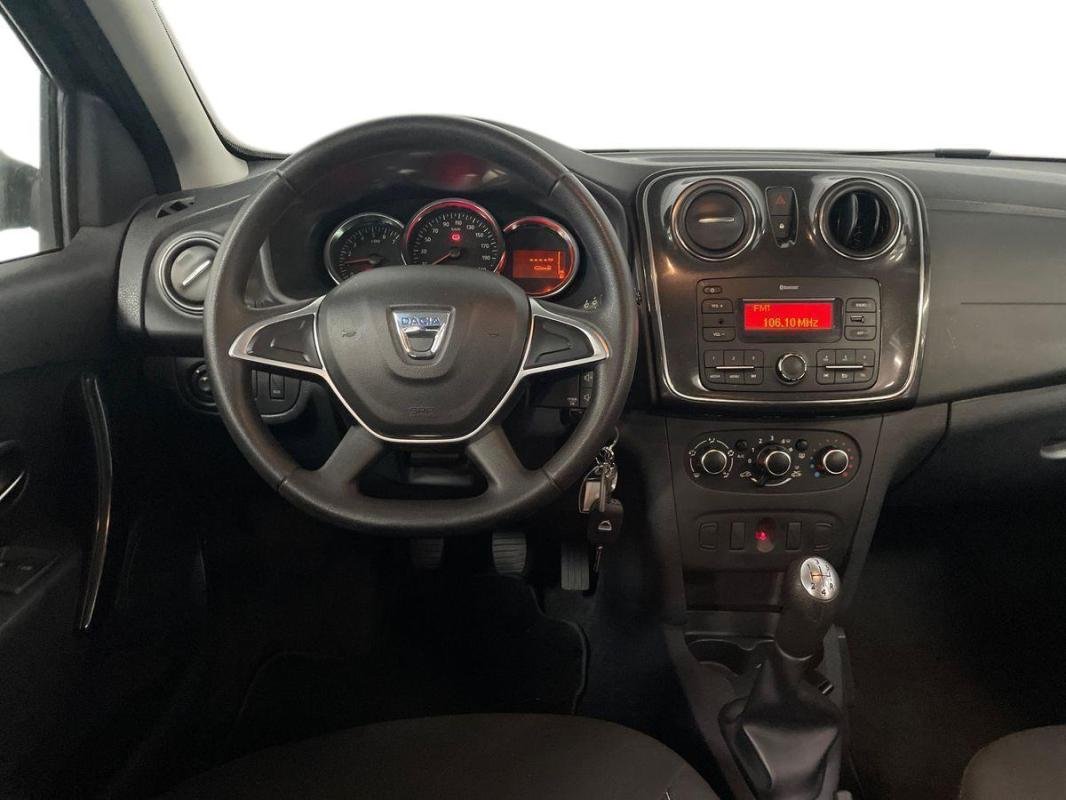 Dacia Sandero - Photo 24