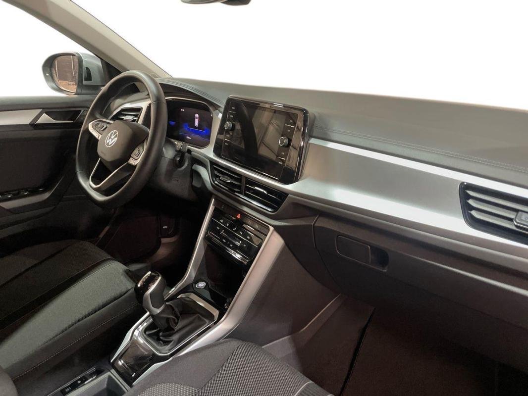 Volkswagen T-Roc - Photo 13