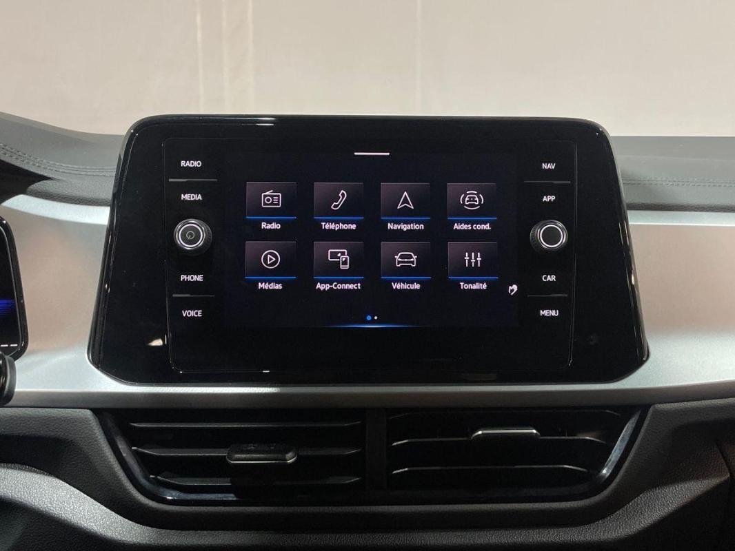 Volkswagen T-Roc - Photo 16