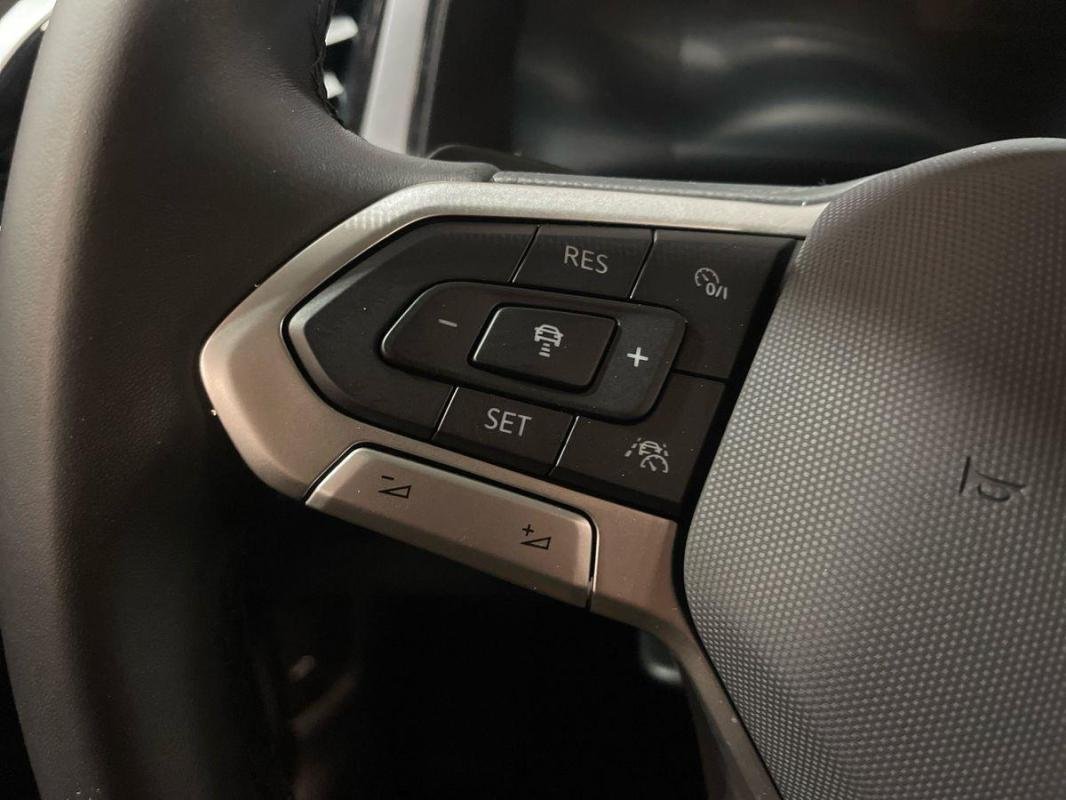 Volkswagen T-Roc - Photo 21