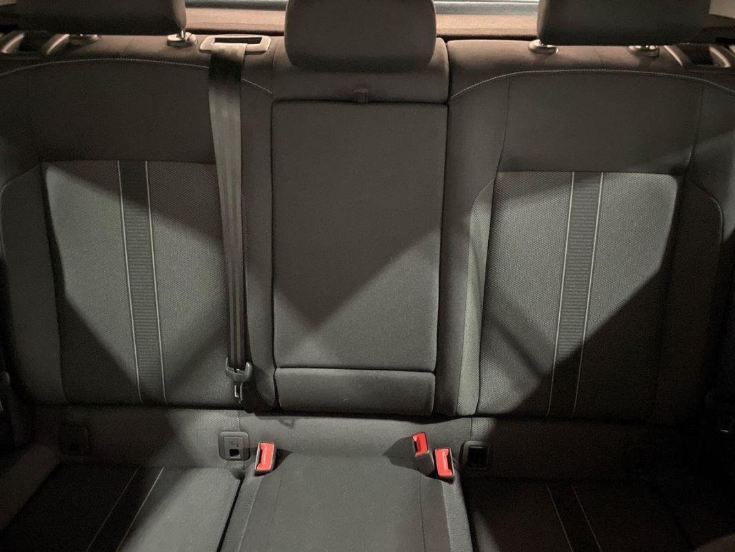 Volkswagen T-Roc - Photo 22