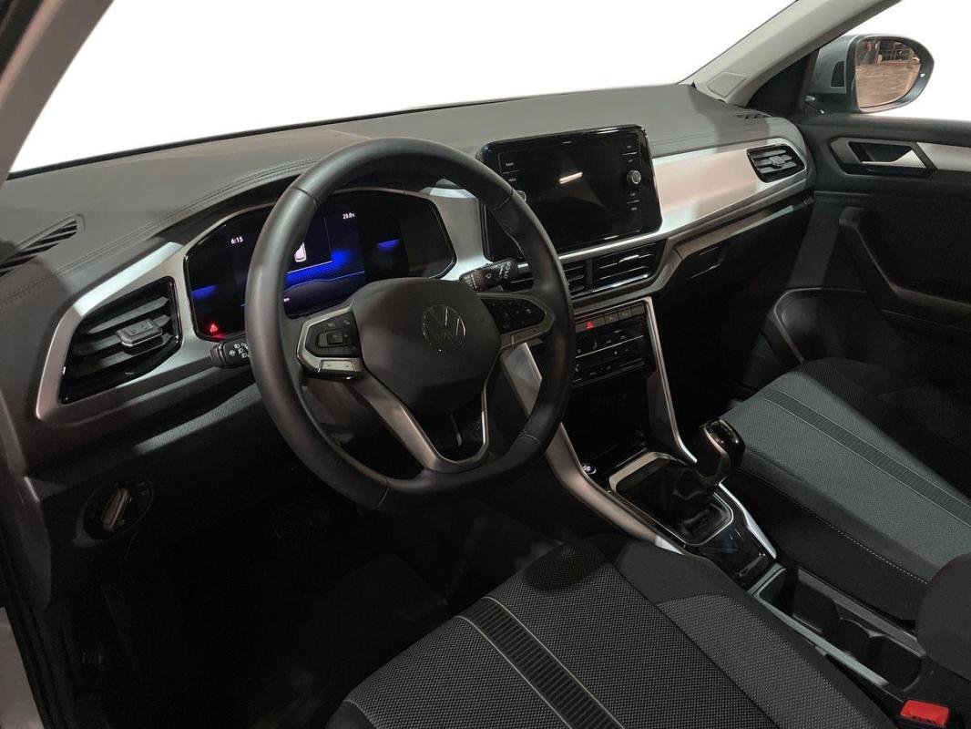 Volkswagen T-Roc - Photo 9